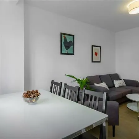 Apartment Rumoholidays Sea Views, Wifi In Calle Almudena